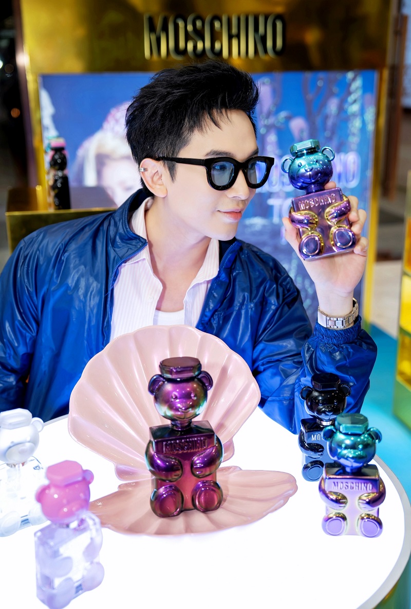 the-gioi-thuy-cung-den-tu-huong-thom-moschino-toy-2-pearl_67164458b9c72.jpg