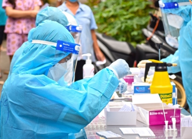 Chuyên gia: Bỏ ngay tâm lý chủ quan 'ai cũng thành F0'