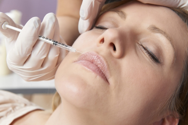 Già đi mà vẫn hạnh phúc nhờ… botox