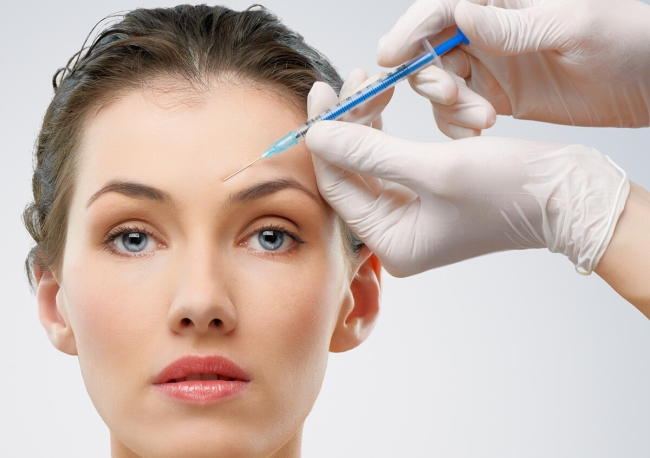 Già đi mà vẫn hạnh phúc nhờ… botox