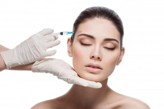Già đi mà vẫn hạnh phúc nhờ… botox