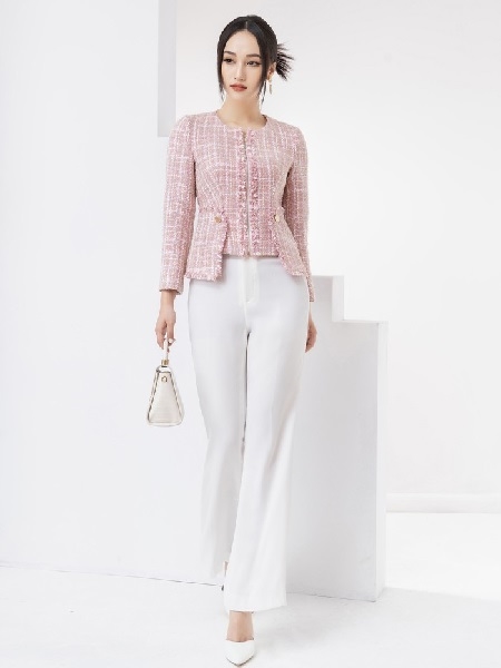 Những mẫu váy tweed không thể thiếu trong mùa Đông