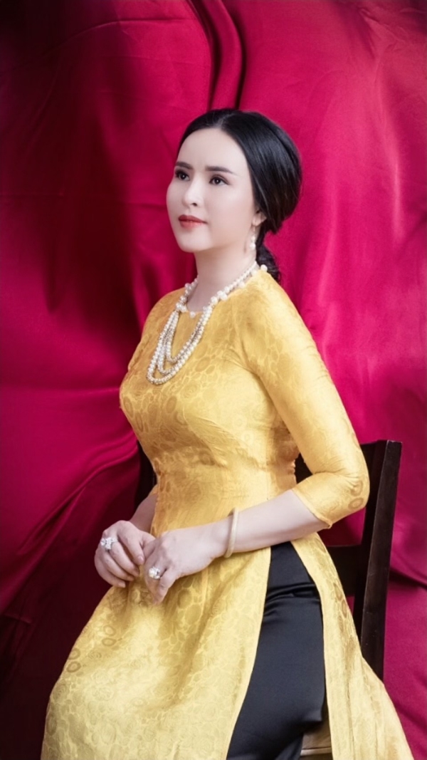 “Nữ hoàng” tinh dầu: Chạm tay vào giấc mơ…