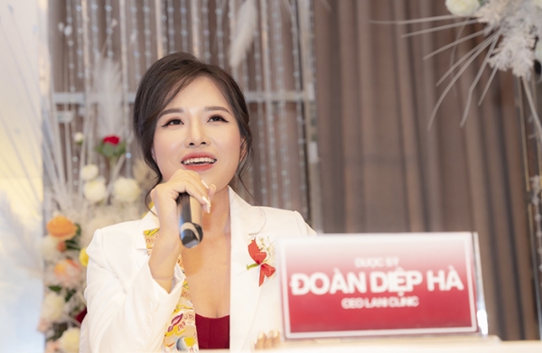 Ra mắt sản phẩm V Live