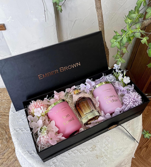 Scented card - thẻ thơm soulmate của thương hiệu ember brown gây ấn tượng mạnh
