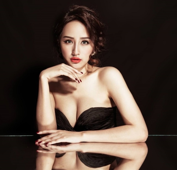 'Thánh nữ Mì Gõ', Elly Trần có vòng 1 đẹp lý tưởng nhất showbiz