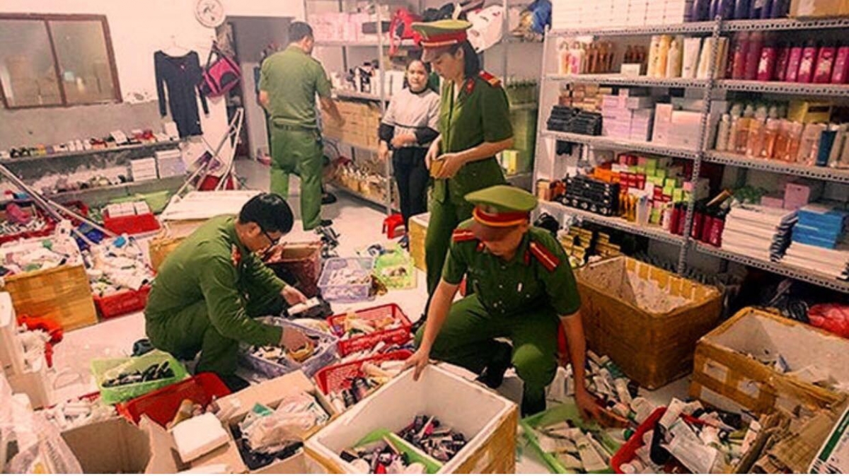 công an tp HCM phát hiện mỹ phẩm giả