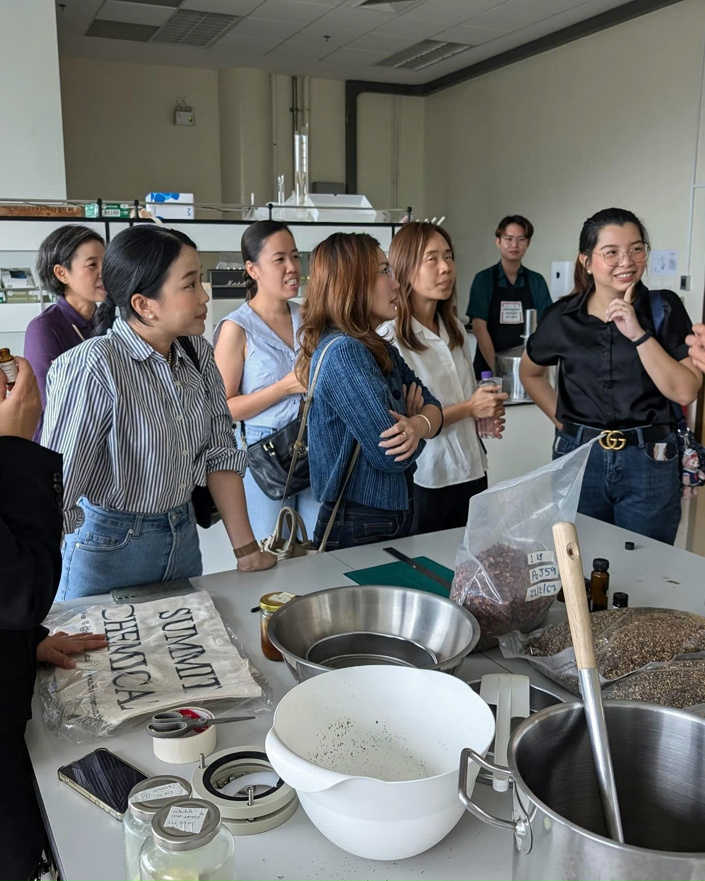 Buổi chia sẻ về nông sản địa phương và tiềm năng khai thác tinh dầu