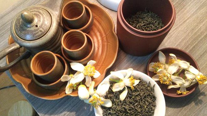 Hoa bưởi ướp trà thơm ngon vương vấn.