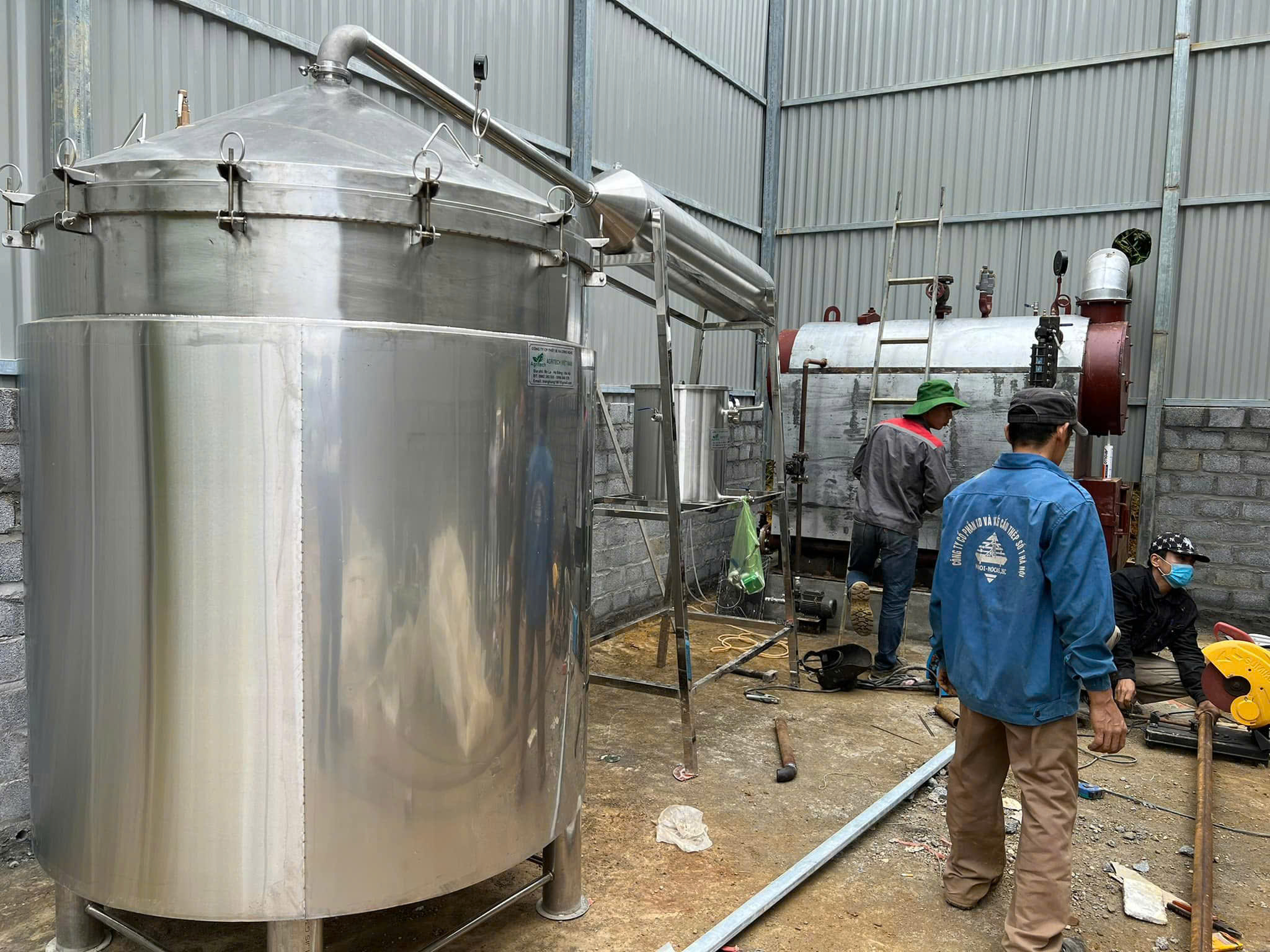 Hệ thống chưng cất tinh dầu truyền thống