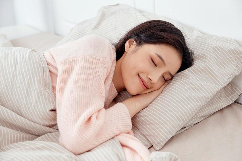 Một số thảo dược có thể giúp làm dịu não bộ, hỗ trợ quá trình đi vào giấc ngủ.