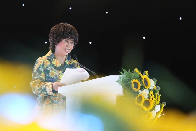 Anh hùng lao động Thái Hương, nhà sáng lập Tập đoàn TH.