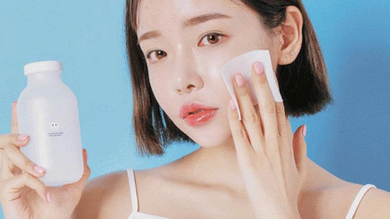 Chăm sóc da ban đêm là bước không thể thiếu nếu muốn duy trì làn da khỏe mạnh, căng mịn và tươi sáng
