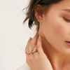 Tinh dầu thơm: vừa dưỡng da ẩm mượt, vừa lưu hương lâu dài