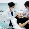Trào lưu tiêm trẻ hóa da: Đẹp nhanh hay đánh cược sức khỏe?