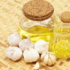 Tinh dầu tỏi giúp ngăn ngừa và hỗ trợ điều trị mụn cóc