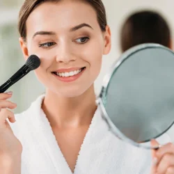 Làm gì để giảm tác động tiêu cực của mỹ phẩm lên da?