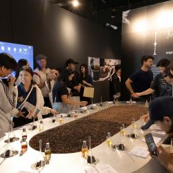 Thái Lan tổ chức cuộc thi sáng tác mùi hương: Việt Nam có thể học được gì?