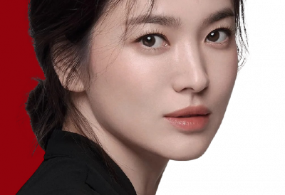 Mỹ phẩm thiên nhiên định nghĩa lại "vẻ đẹp bền vững" của phụ nữ tuổi 40+