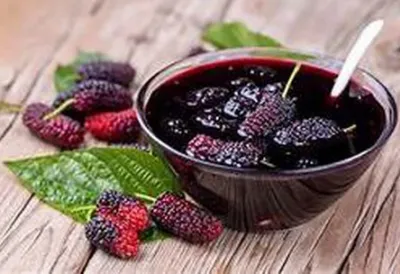 Cách dưỡng trắng da từ quả dâu tằm