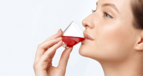 Nước collagen và những điều cần biết khi sử dụng chăm sóc da