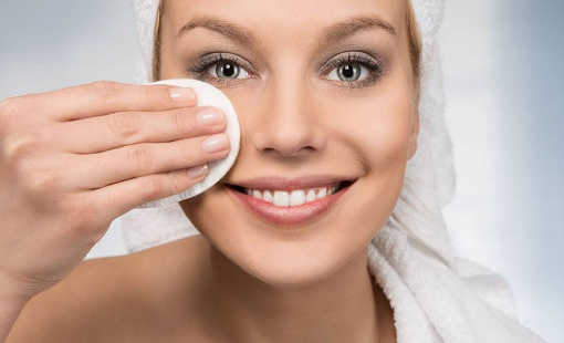 Điều trị da sau khi dùng kem trộn chứa Corticoid.