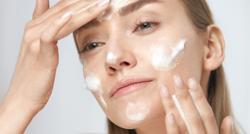 Chăm sóc da tối giản với 3 loại mỹ phẩm