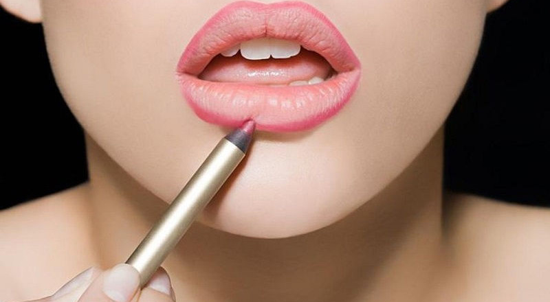 Bí quyết tạo dáng đôi môi cân đối và quyến rũ