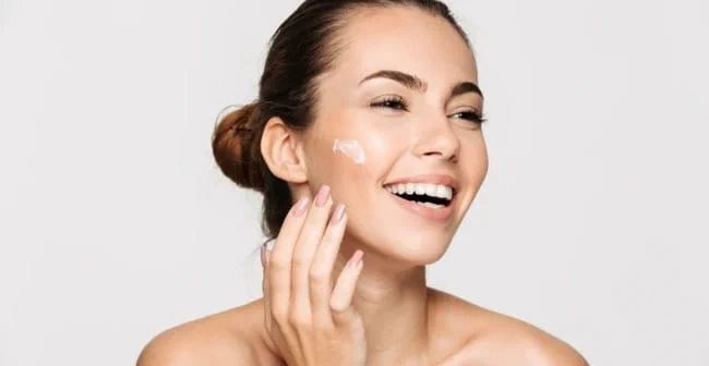 Salicylic Acid là gì? Tác dụng của Salicylic Acid trong chăm sóc da