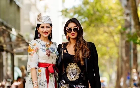 Đồ hiệu sang chảnh ngút ngàn, em chồng Hà Tăng vẫn lâm cảnh mặc sến