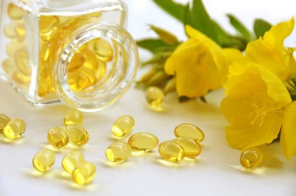 Tinh dầu hoa anh thảo có nhiều lợi ích cho sức khỏe.